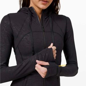 Hooded define jacket nulu black code emboss